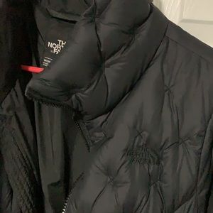 The North Face Puffer Jacket-women’s